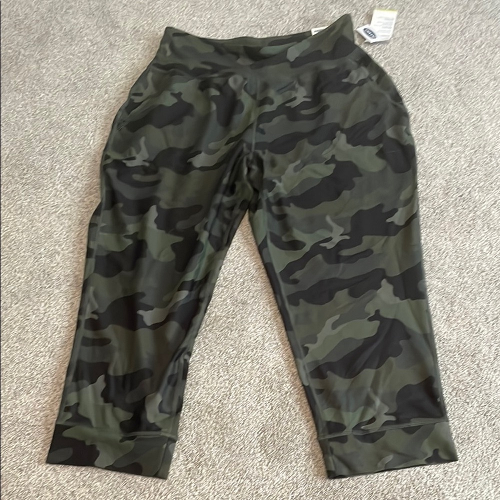 Old Navy Green and Black Jogger Sweatpants